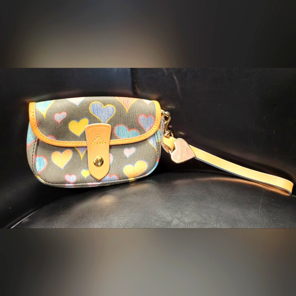 Vintage Y2K Dooney and Bourke wristlet  signature never carried